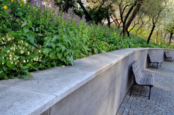 Concrete Retaining Wall Service in Everett