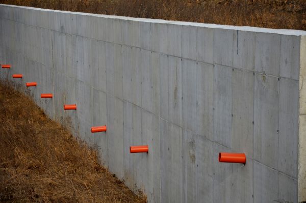 Cement Wall Pouring in Everett