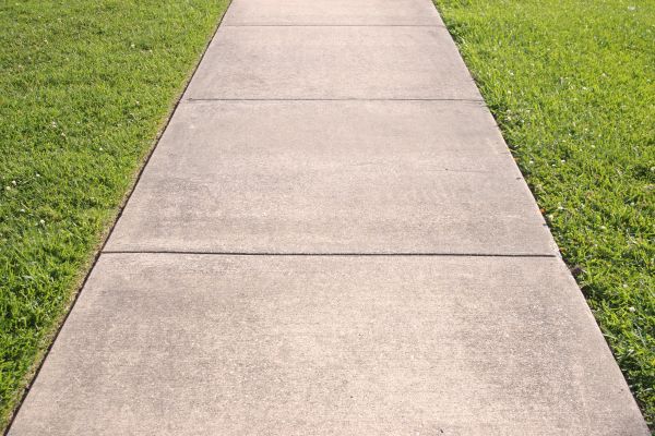 Cement Sidewalk Replacement in Everett