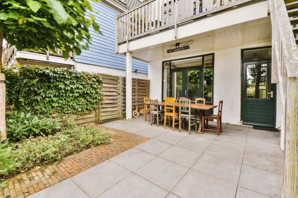 Backyard Slab Installation in Everett