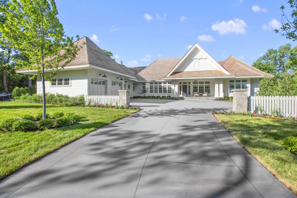 Cost of Driveway Concreting in Everett