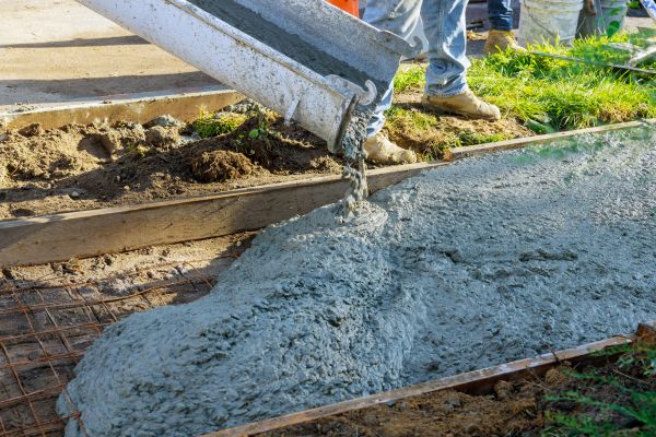 Cost of Driveway Concrete Pouring in Everett